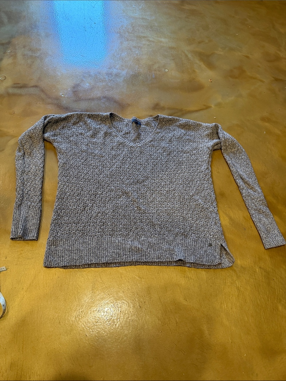 American Eagle Outfitters Heather Gray V-Neck Knit Sweater